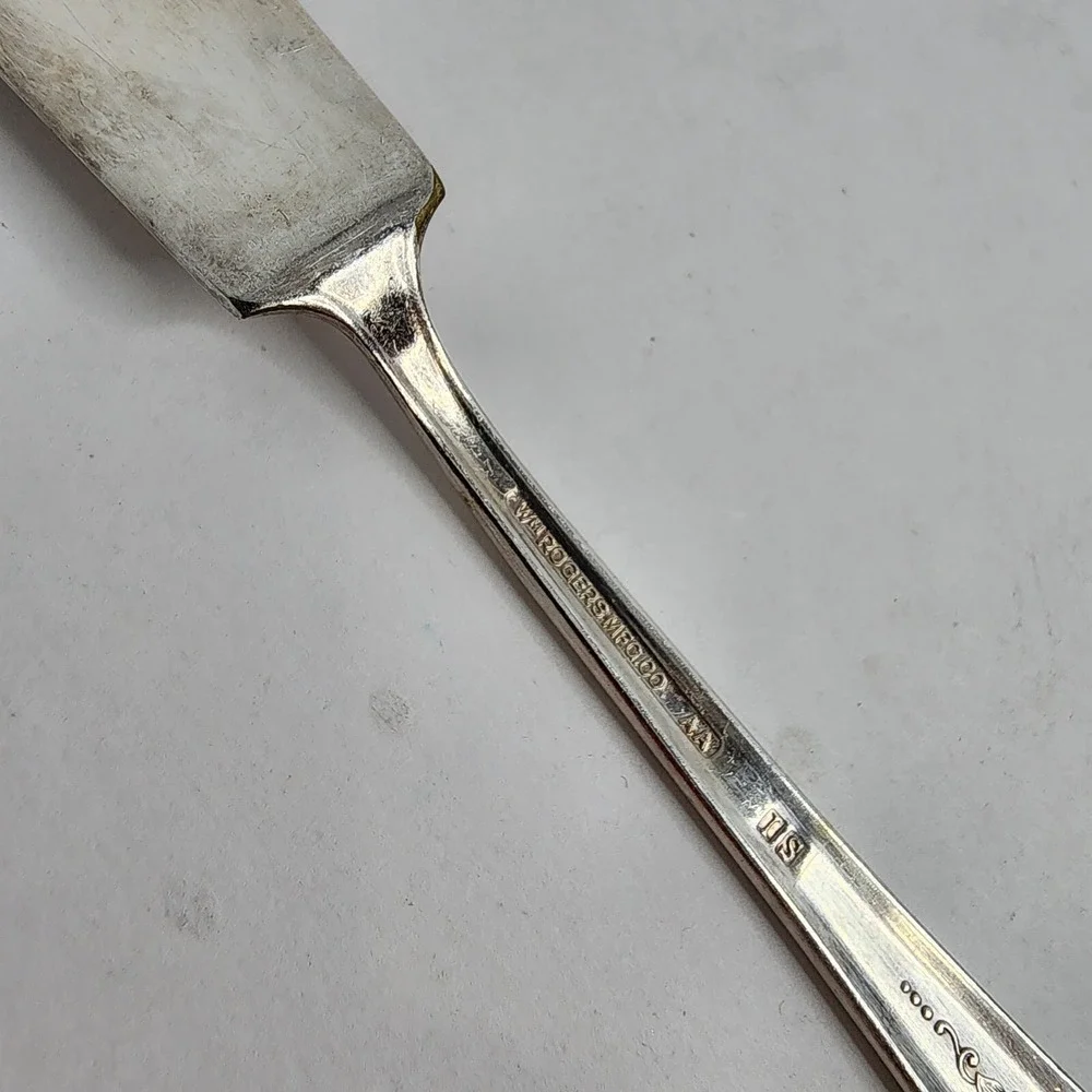 Wm Rogers Mfg. Co. AA IS‎ Jubilee Flatware Silverware Butter Knife - 1 Total C13
